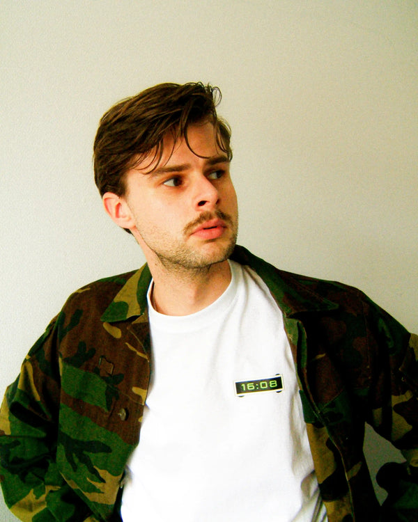 CLOCK RADIO T-SHIRT